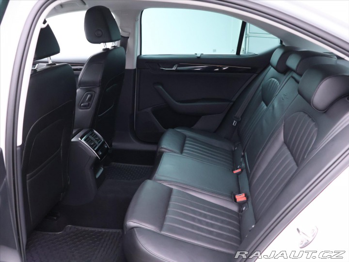 Škoda Superb 2,0 TSI 242kW DSG 4x4 L&a 2016