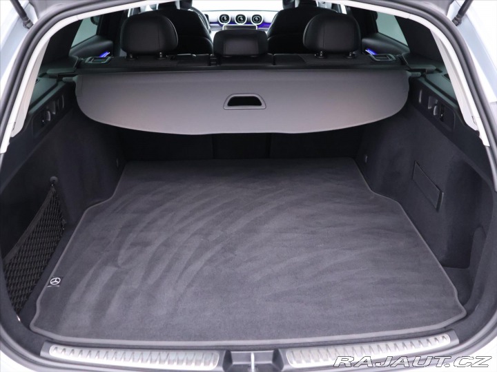 Mercedes-Benz C 1,5 200 150KW LED Navi 2021