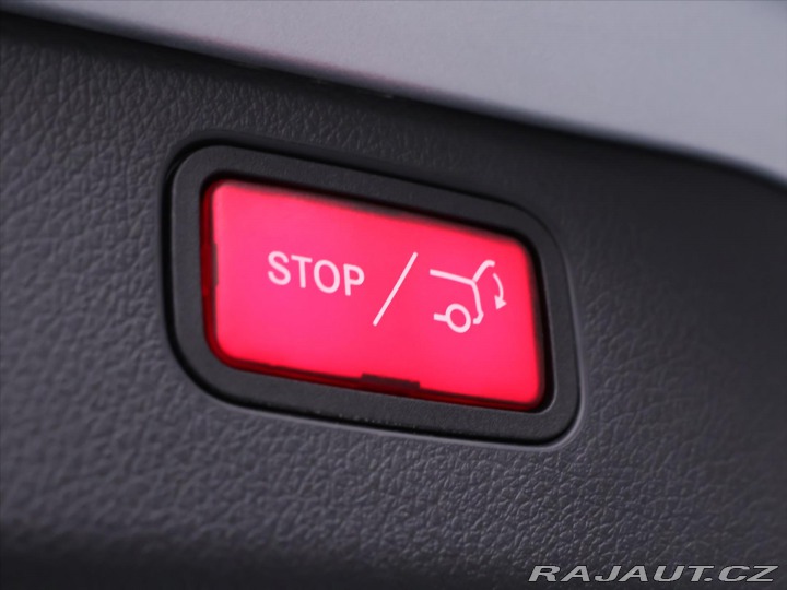 Mercedes-Benz C 1,5 200 150KW LED Navi 2021