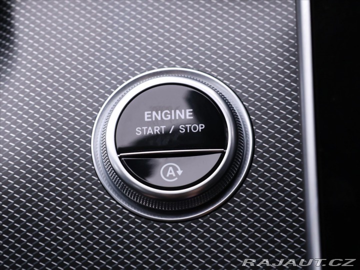 Mercedes-Benz C 1,5 200 150KW LED Navi 2021