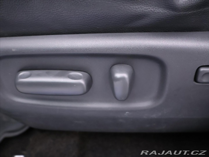 Toyota RAV4 2,2 D-4D 110kW LUX CZ 2011