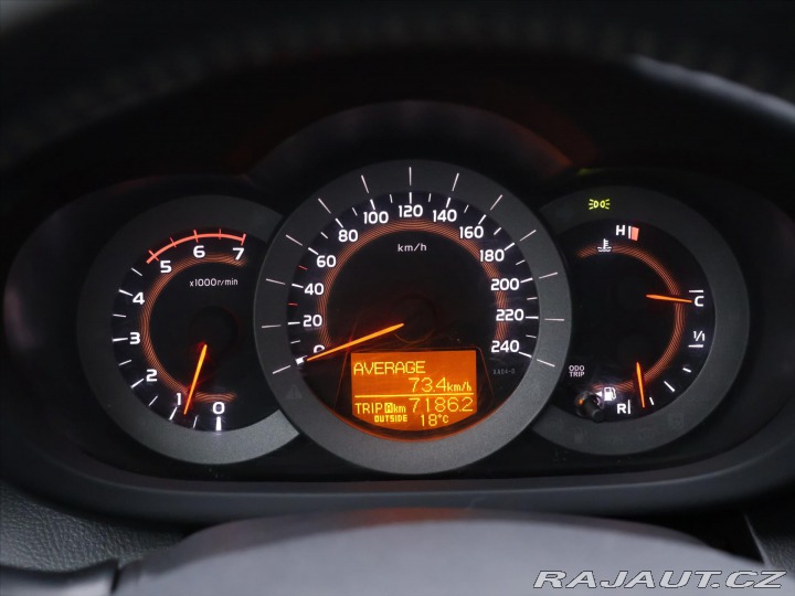 Toyota RAV4 2,2 D-4D 110kW LUX CZ 2011
