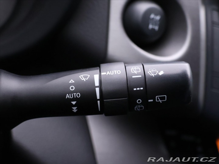 Toyota RAV4 2,2 D-4D 110kW LUX CZ 2011