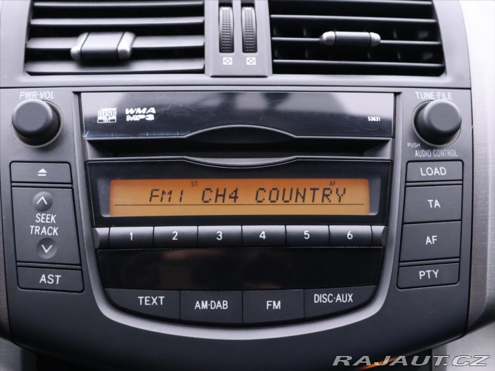 Toyota RAV4 2,2 D-4D 110kW LUX CZ 2011