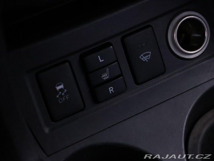 Toyota RAV4 2,2 D-4D 110kW LUX CZ 2011