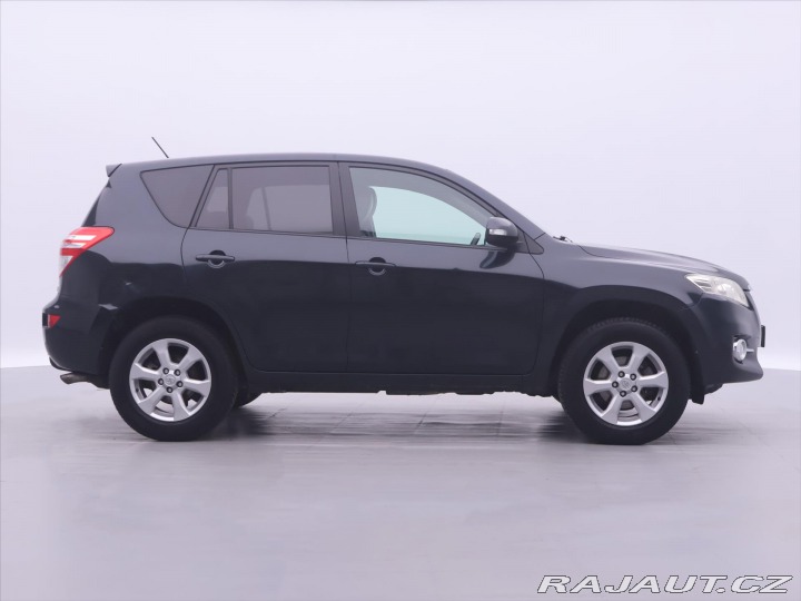 Toyota RAV4 2,2 D-4D 110kW LUX CZ 2011
