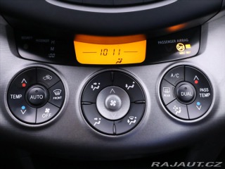 Toyota RAV4 2,2 D-4D 110kW LUX CZ 2011
