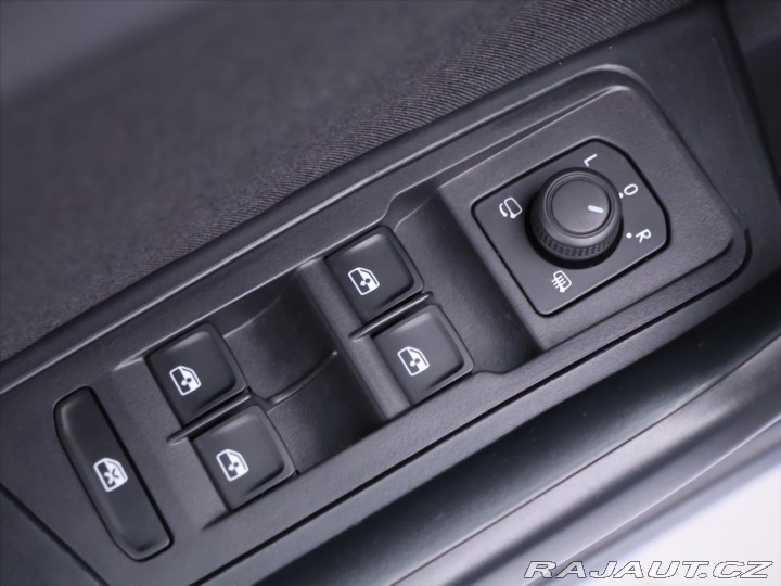 Volkswagen T-Roc 1,0 TSI 81kW Life CZ 1.Ma 2023