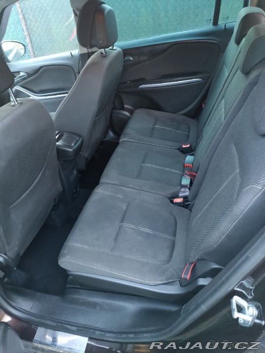 Opel Zafira 2,0   Router CDTI 2015