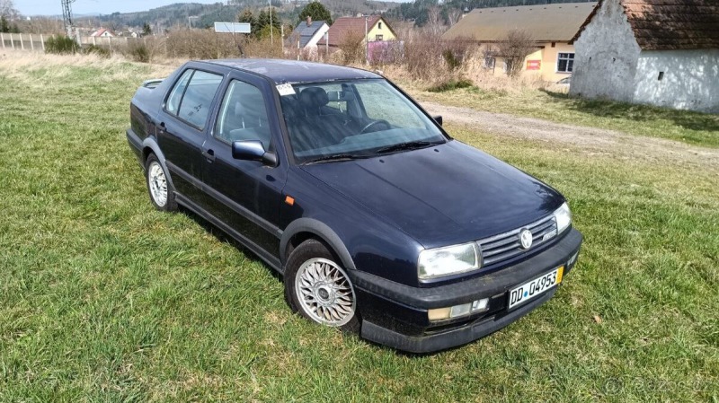 Volkswagen Vento 2,8   IKONA DEVADESÁTEK