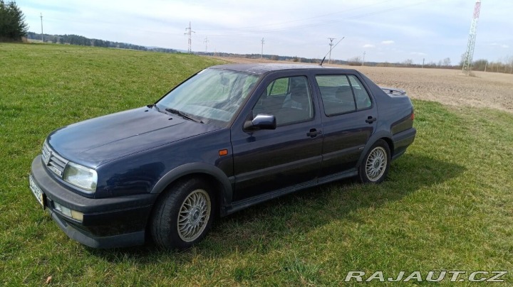 Volkswagen Vento 2,8   IKONA DEVADESÁTEK 1993