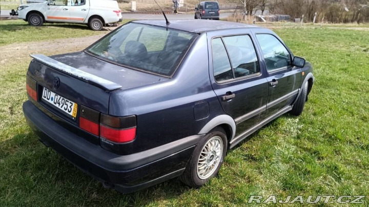 Volkswagen Vento 2,8   IKONA DEVADESÁTEK 1993