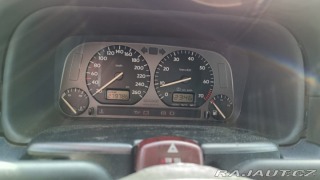 Volkswagen Vento 2,8   IKONA DEVADESÁTEK 1993