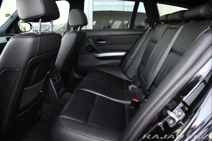 BMW 3 330d xDrive M-PAKET PANO 2012