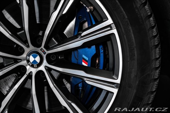 BMW X5 xDrive 30d M-paket, laser 1800