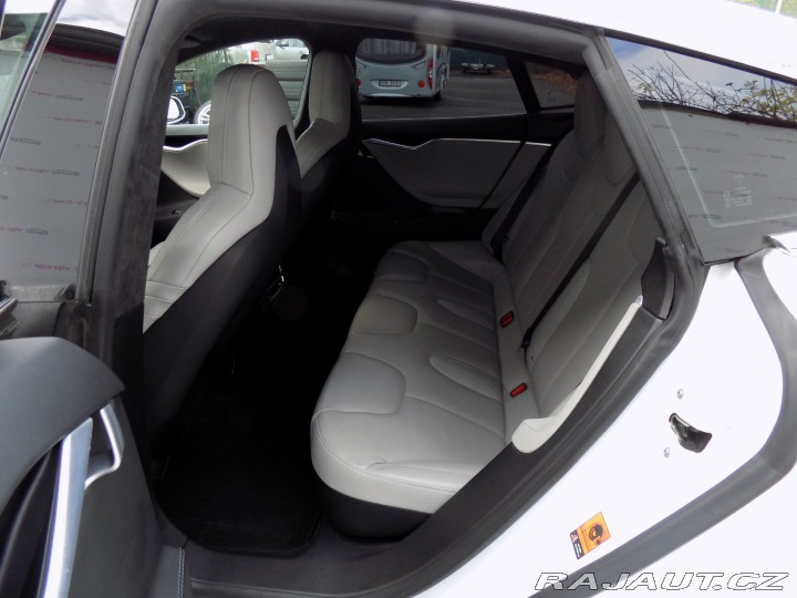 Tesla Model S 90D/1.Maj.ČR/Ludicrous/76 2015