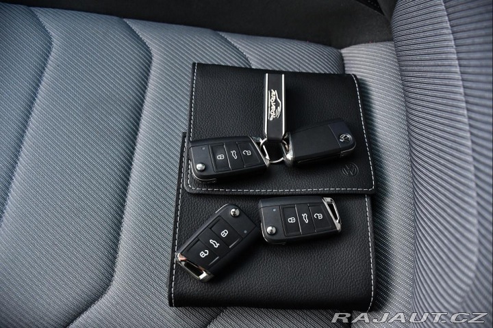 Volkswagen Tiguan 2.0TDi 140kW RLINE PANO D 2018