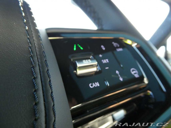 Land Rover Range Rover Sport Dynamic HSE P460e 2026