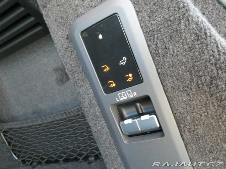 Land Rover Range Rover Sport Dynamic HSE P460e 2026