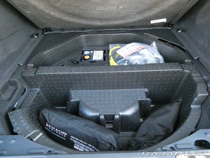 Land Rover Range Rover Sport Dynamic HSE P460e 2026