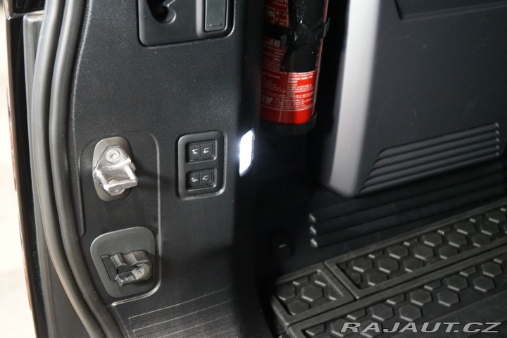 Land Rover Defender P525*110*MERIDIAN*HUD*360 2023