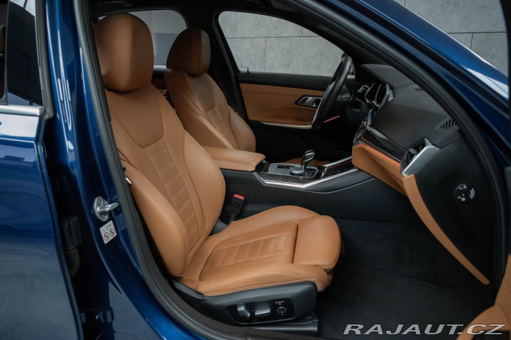 BMW 3 330i xDrive LUXURY*DPH*ČR 2020