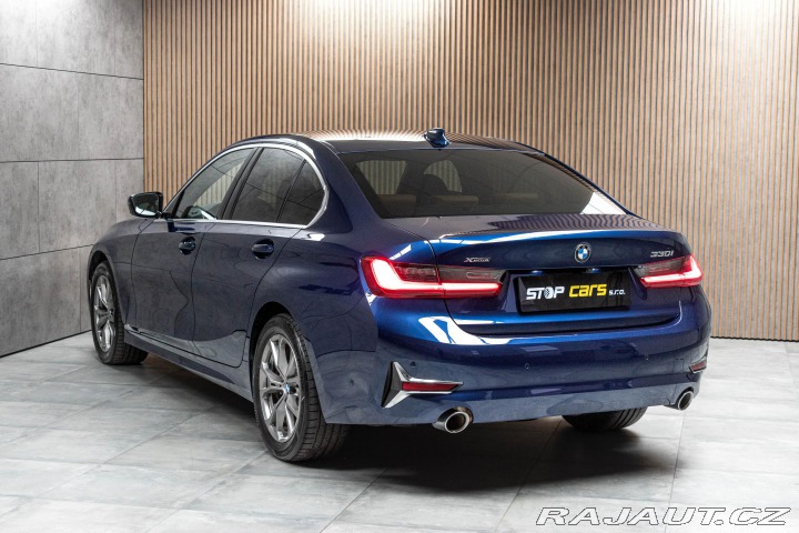 BMW 3 330i REZERVACE 2020