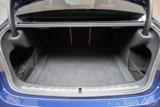 BMW 3 330i xDrive LUXURY*DPH*ČR 2020