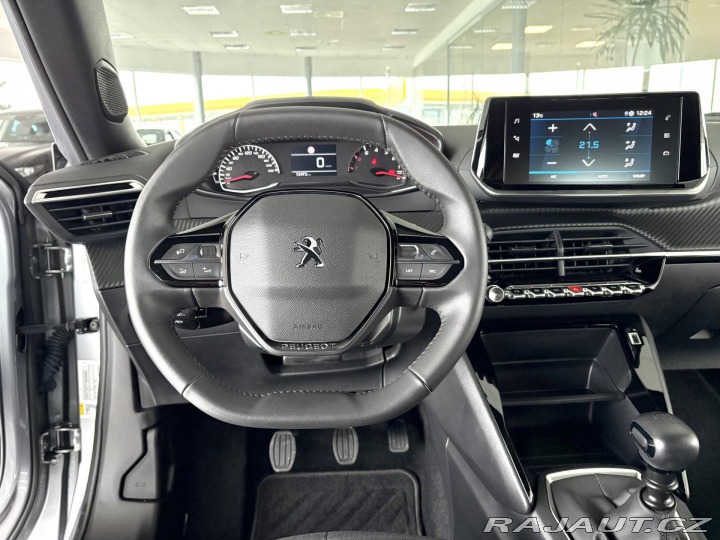 Peugeot 2008 1,2PT 130*Kamera*REZERVAC 2023