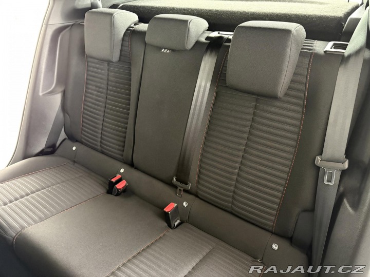 Peugeot 2008 1,2PT 130*Kamera*Tempomat 2023