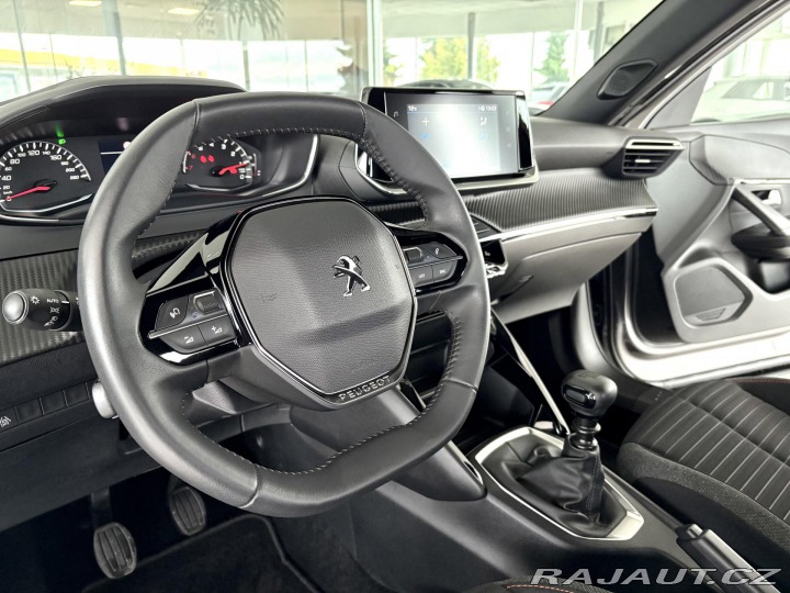 Peugeot 2008 1,2PT 130*Kamera*REZERVAC 2023