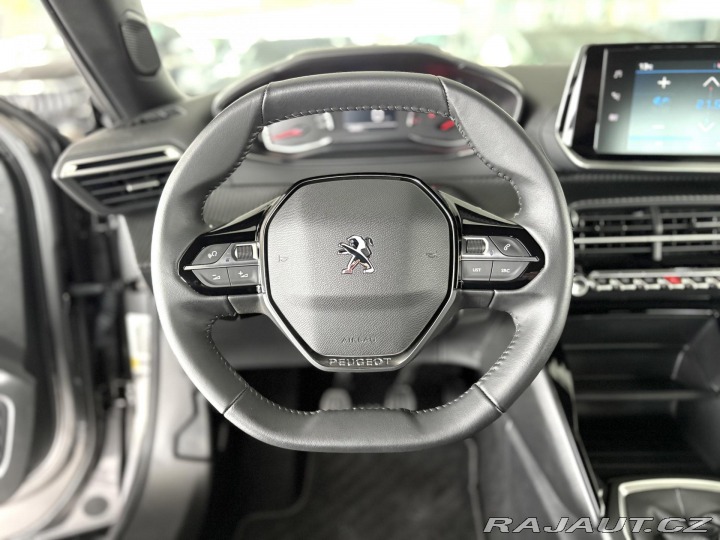 Peugeot 2008 1,2PT 130*Kamera*REZERVAC 2023