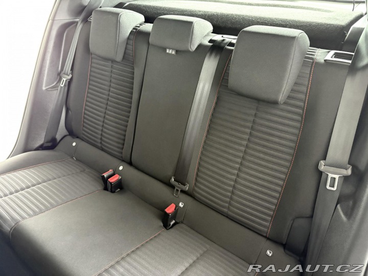 Peugeot 2008 1,2PT 130*Kamera*REZERVAC 2023