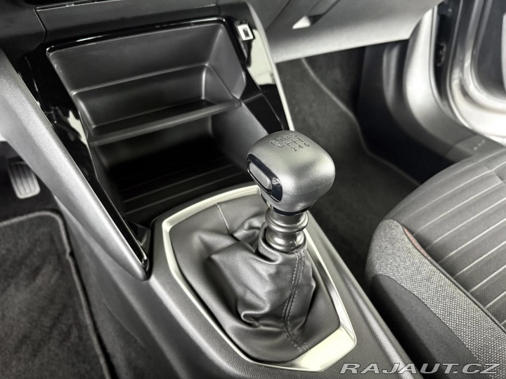 Peugeot 2008 1,2PT 130*Kamera*Vyhř.Sed 2023