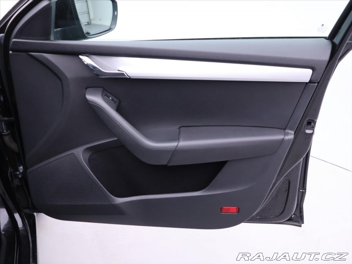 Škoda Octavia 1,4 TSI 103kW Serv.Kniha 2013