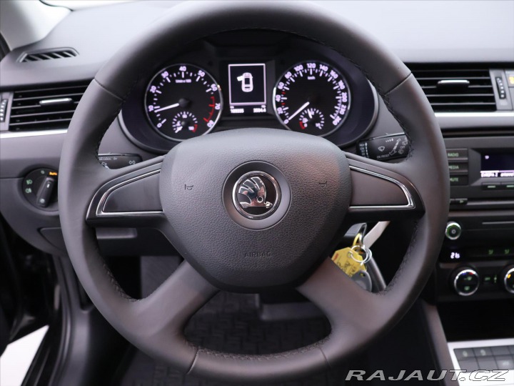 Škoda Octavia 1,4 TSI 103kW Serv.Kniha 2013