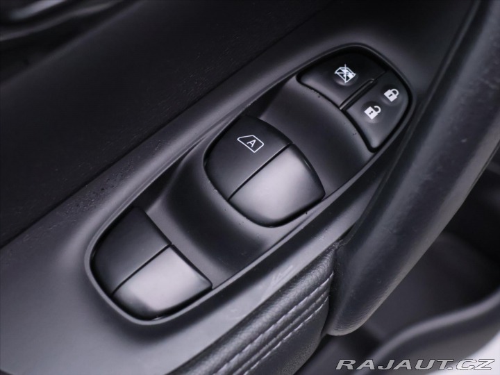 Nissan Qashqai 1,2 DiG-T 85 kW Panorama 2014