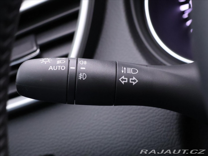 Nissan Qashqai 1,2 DiG-T 85 kW Panorama 2014