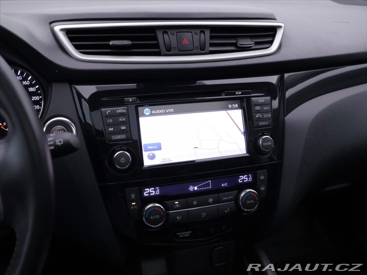 Nissan Qashqai 1,2 DiG-T 85kW Tekna Pano 2014