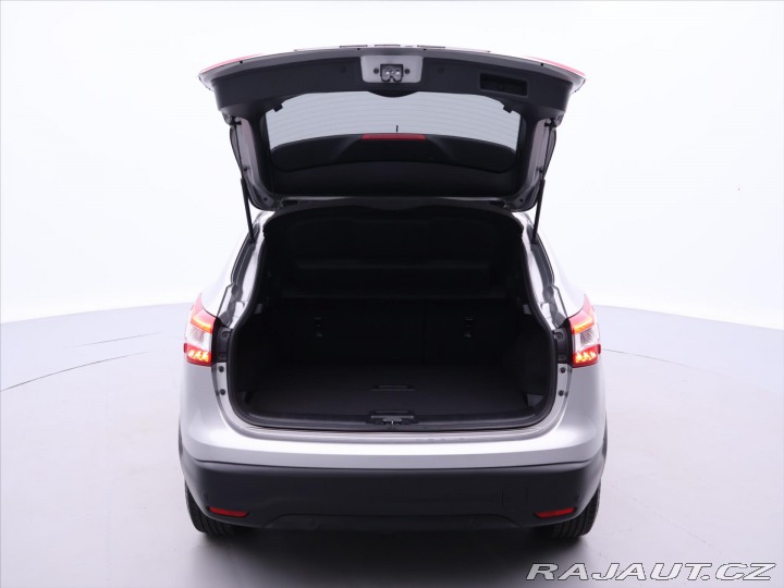 Nissan Qashqai 1,2 DiG-T 85 kW Panorama 2014