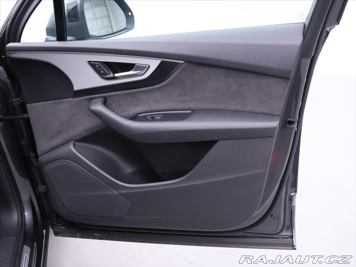 Audi Q7 3,0 TDI S-line 7-Míst CZ 2016