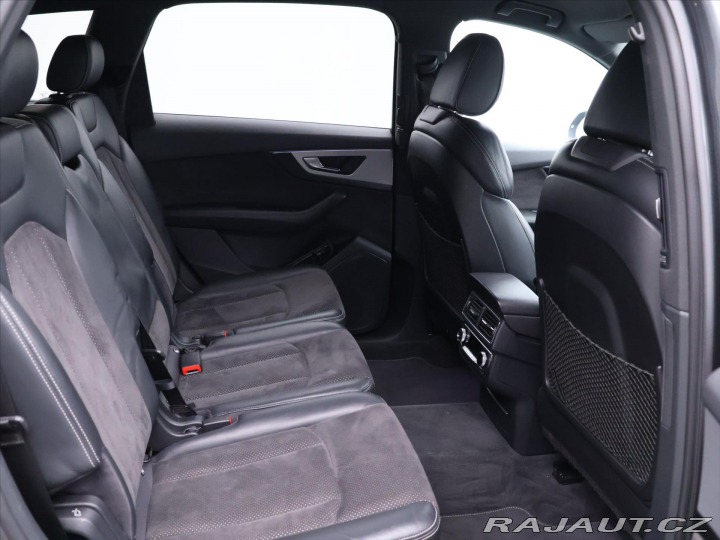 Audi Q7 3,0 TDI S-line 7-Míst CZ 2016