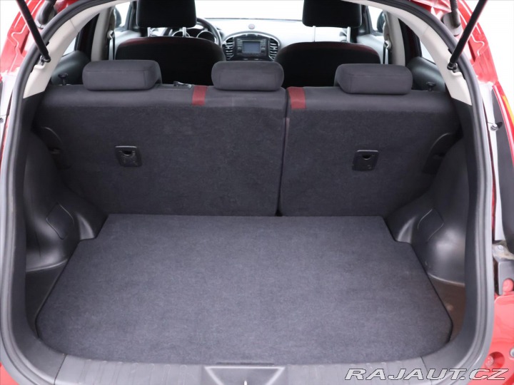 Nissan Juke 1,6 DIG-T 140kW Tekna 2010