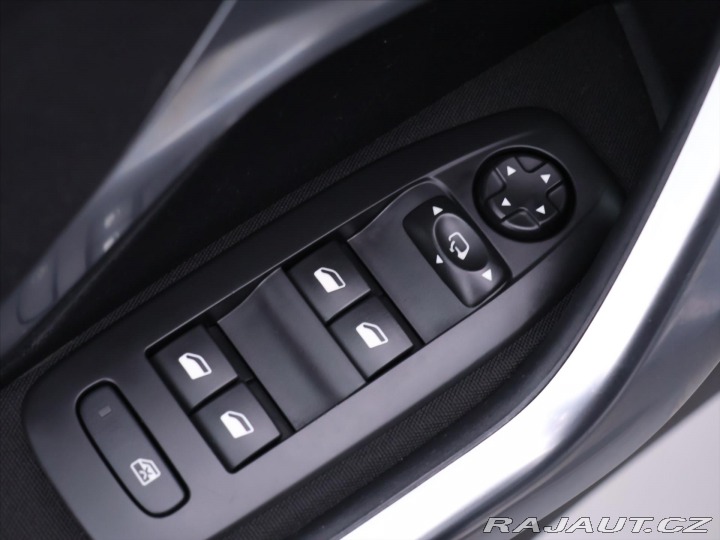 Peugeot 2008 1,2 PureTech 81kW Crosswa 2016