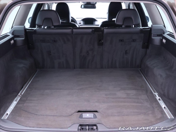 Volvo V70 2,4 D5 158 kW Summum 2013