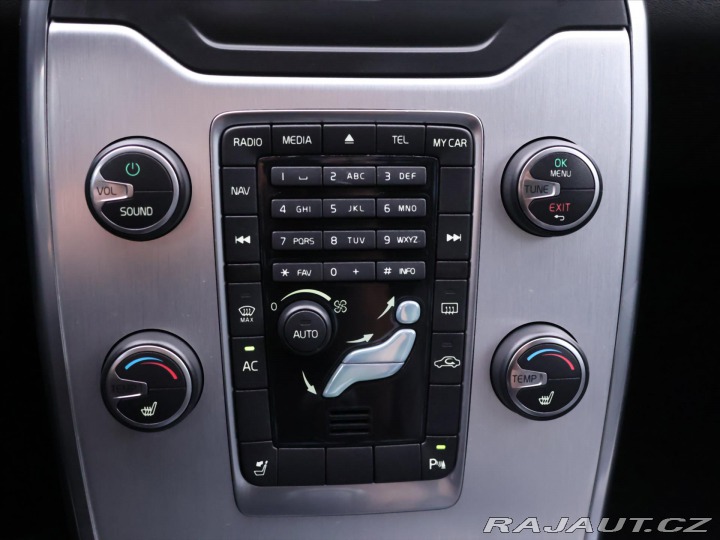 Volvo Ostatní modely 2,4 D5 158 kW Summum 2013