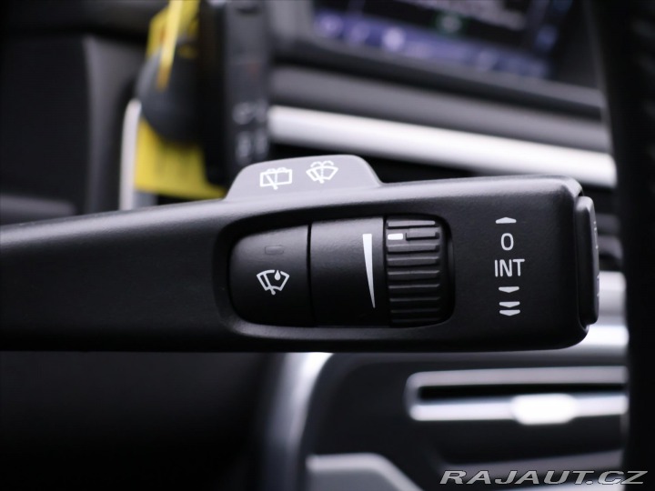 Volvo V70 2,4 D5 158 kW Summum 2013