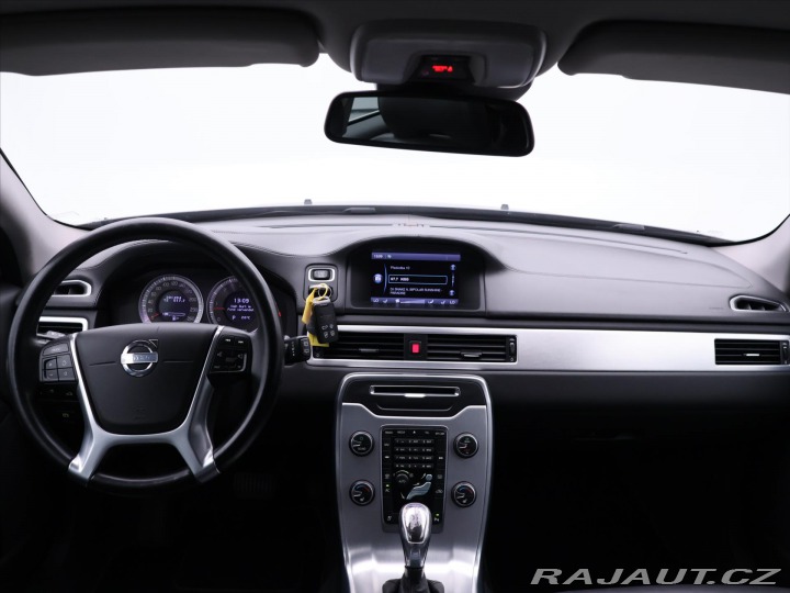 Volvo Ostatní modely 2,4 D5 158 kW Summum 2013