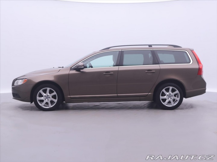 Volvo Ostatní modely 2,4 D5 158 kW Summum 2013