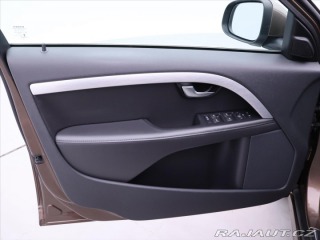 Volvo V70 2,4 D5 158 kW Summum 2013